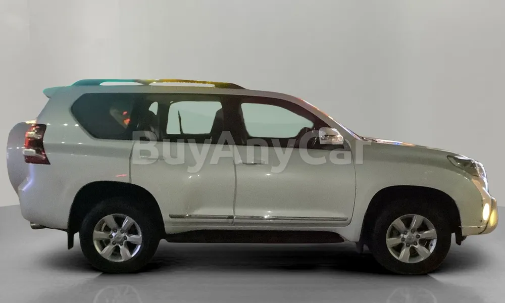 Vehicle photo 3