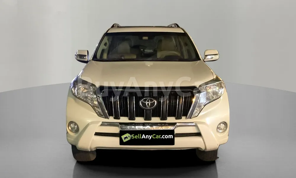 Vehicle photo 1
