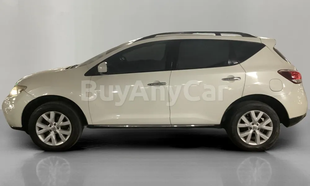Vehicle photo 6