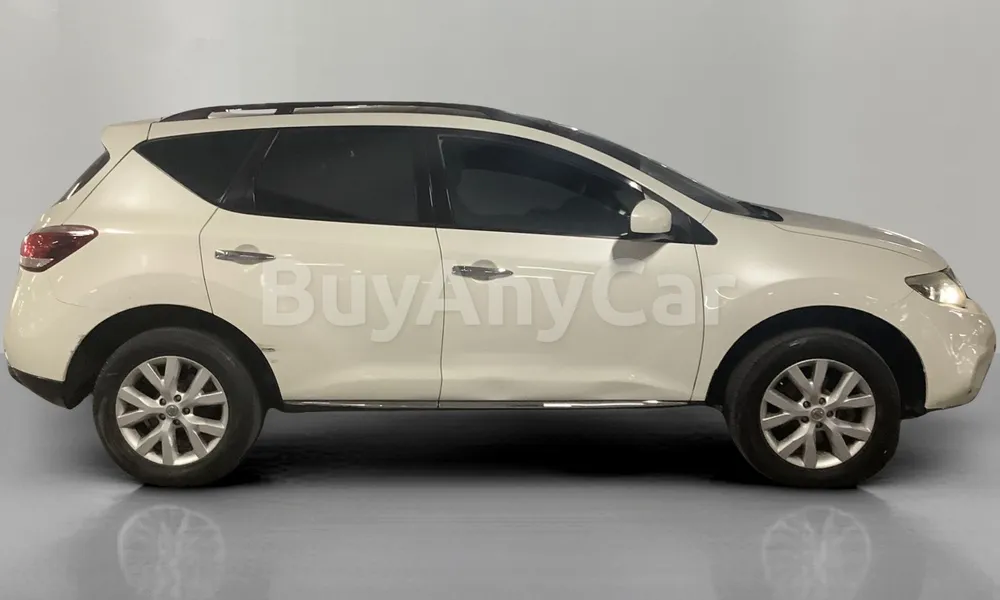 Vehicle photo 5