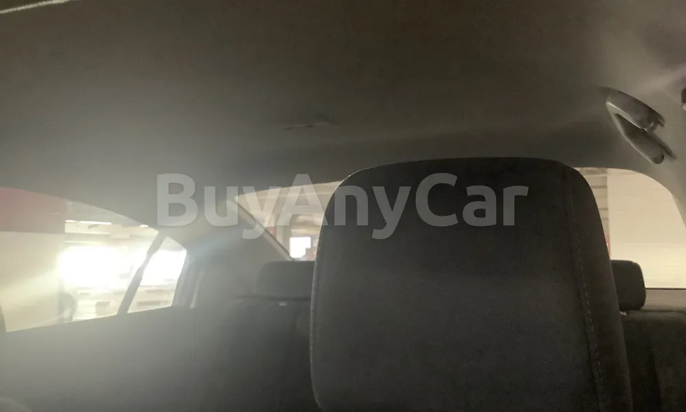 Vehicle photo 10