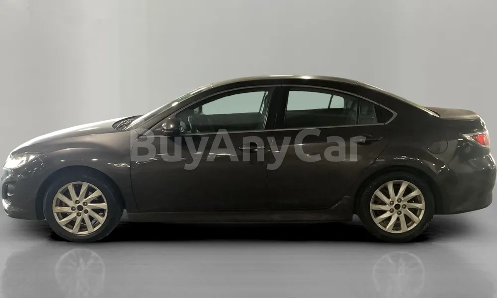 Vehicle photo 4