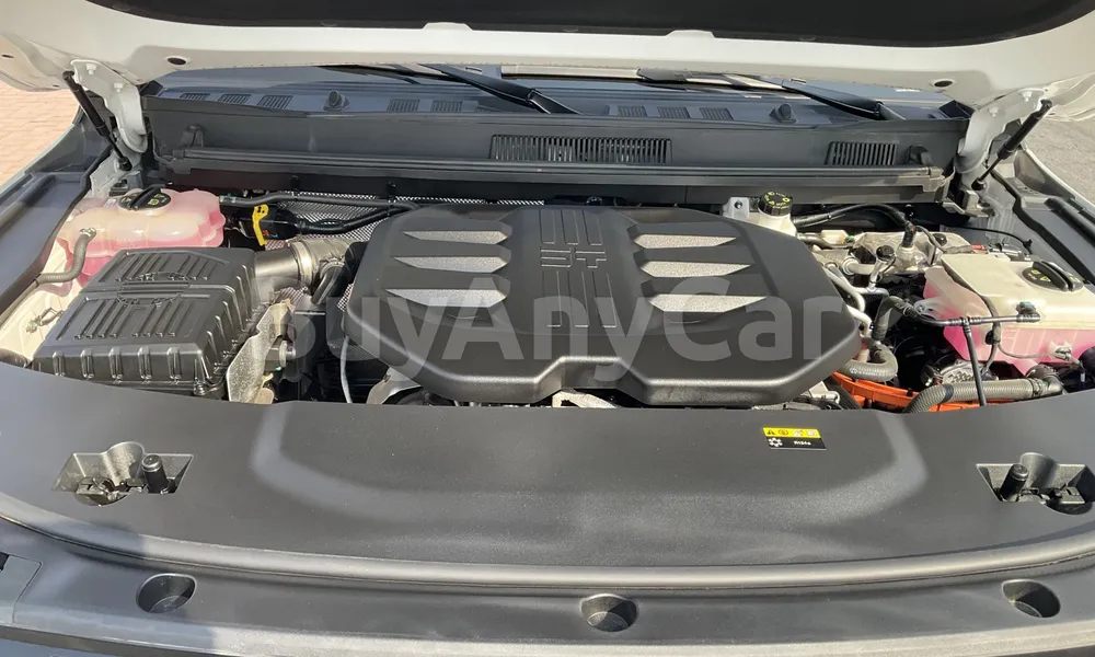 Vehicle photo 6
