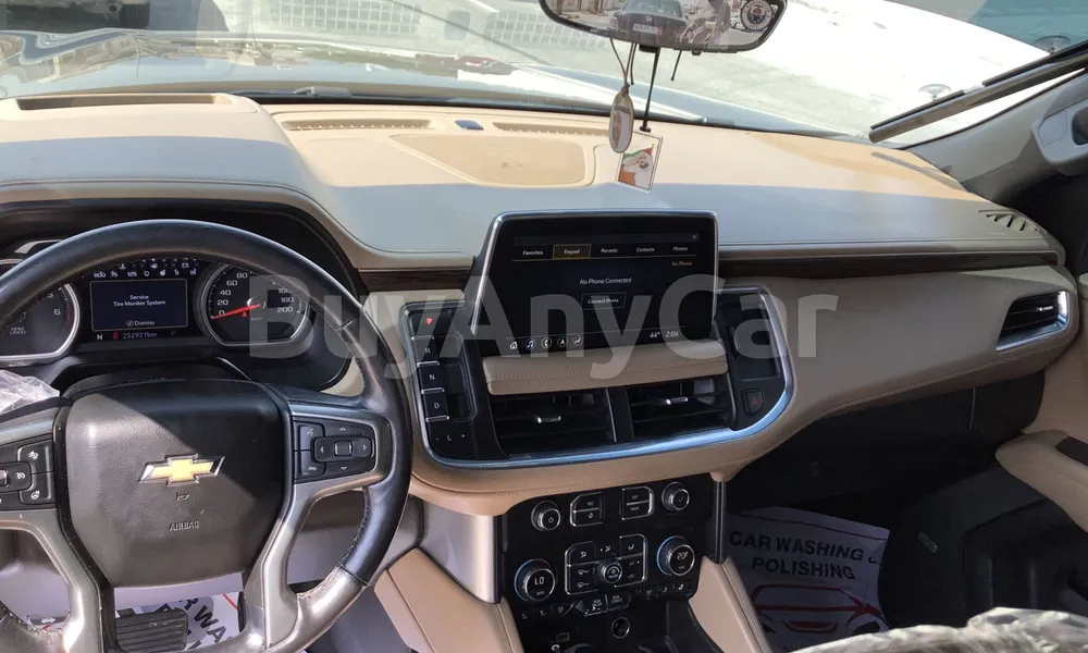 Vehicle photo 8