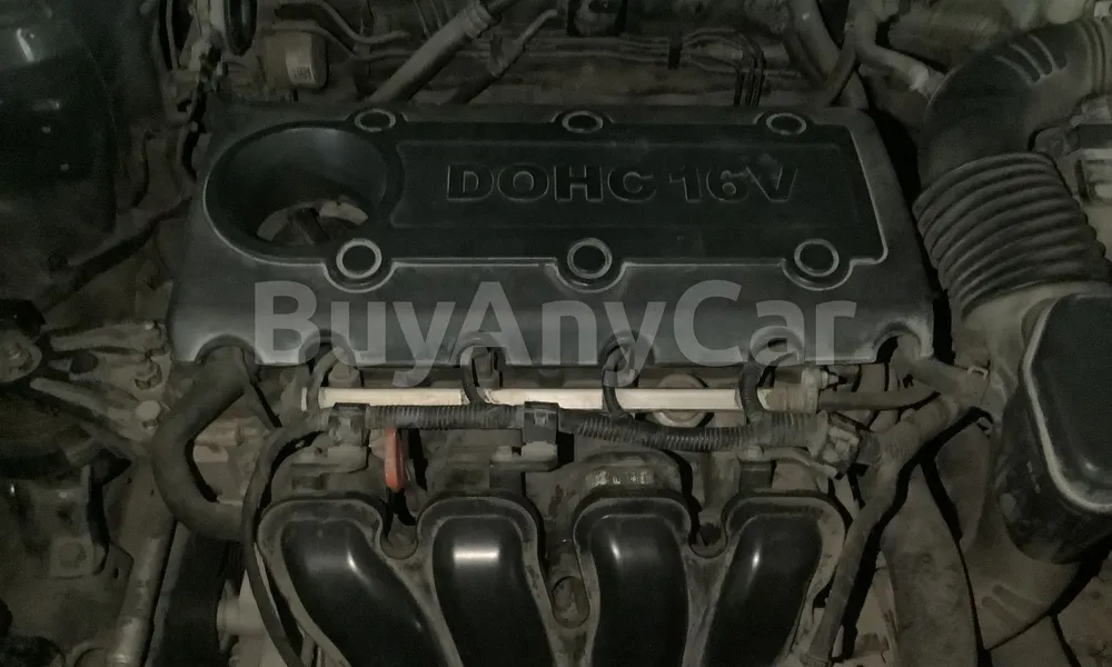 Vehicle photo 6
