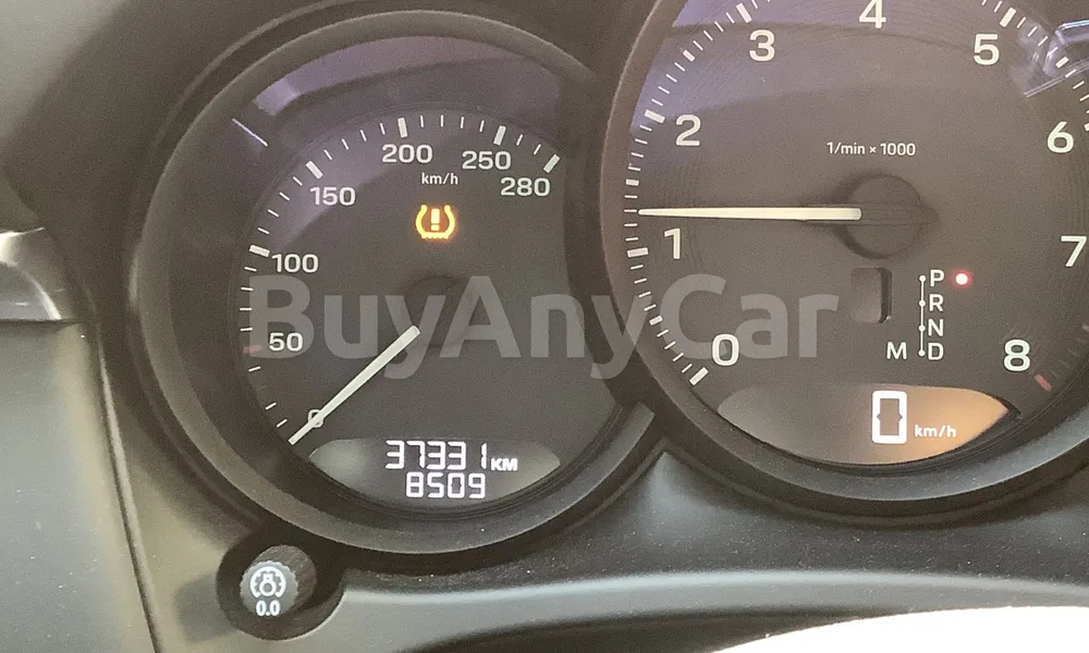 Vehicle photo 8