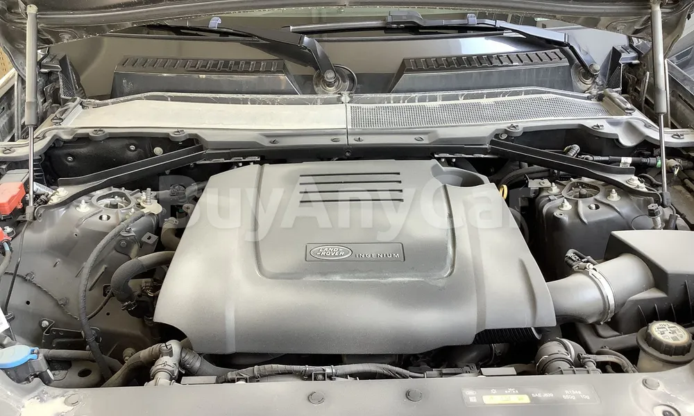 Vehicle photo 8