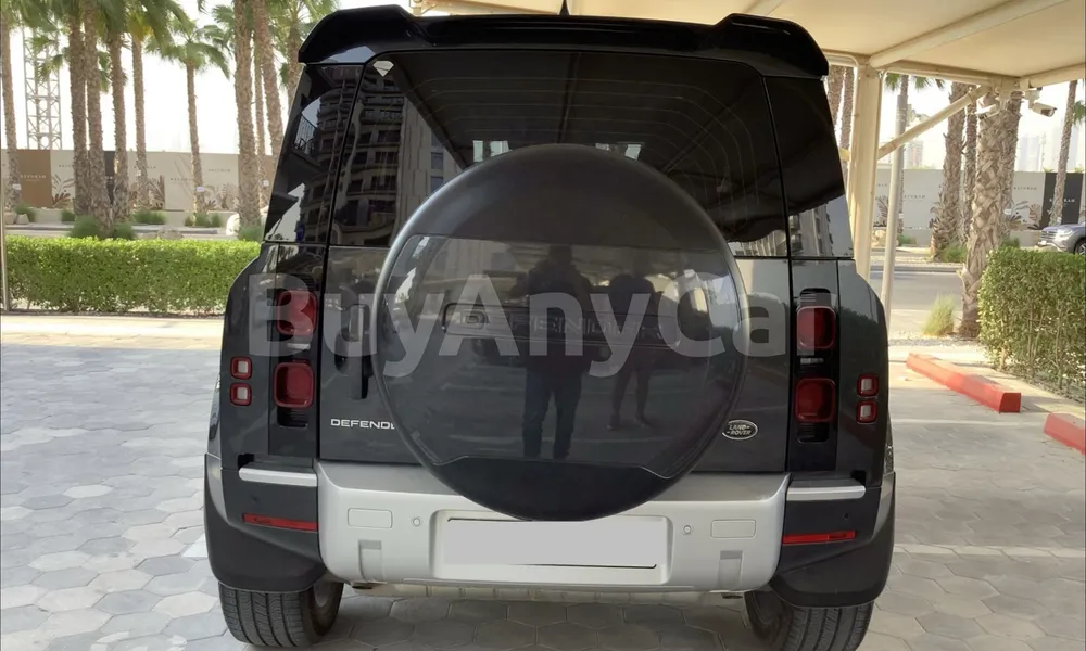 Vehicle photo 2