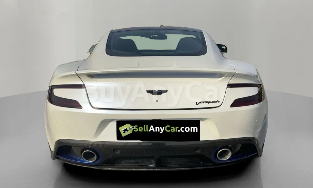 Vehicle photo 2