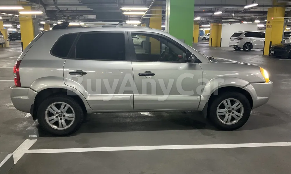 Vehicle photo 3
