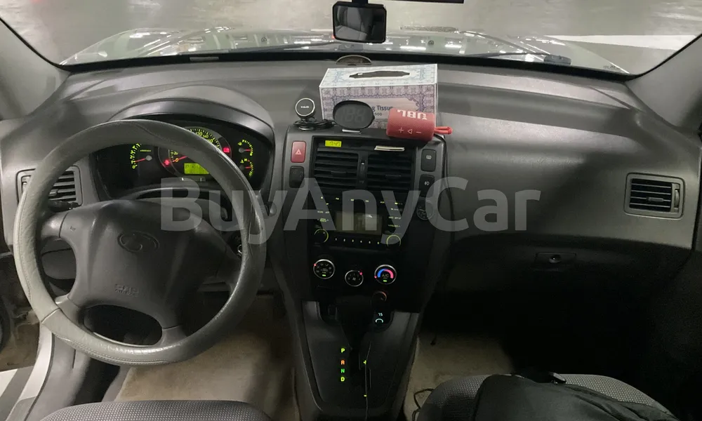 Vehicle photo 9
