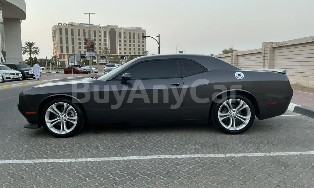 Vehicle photo 4