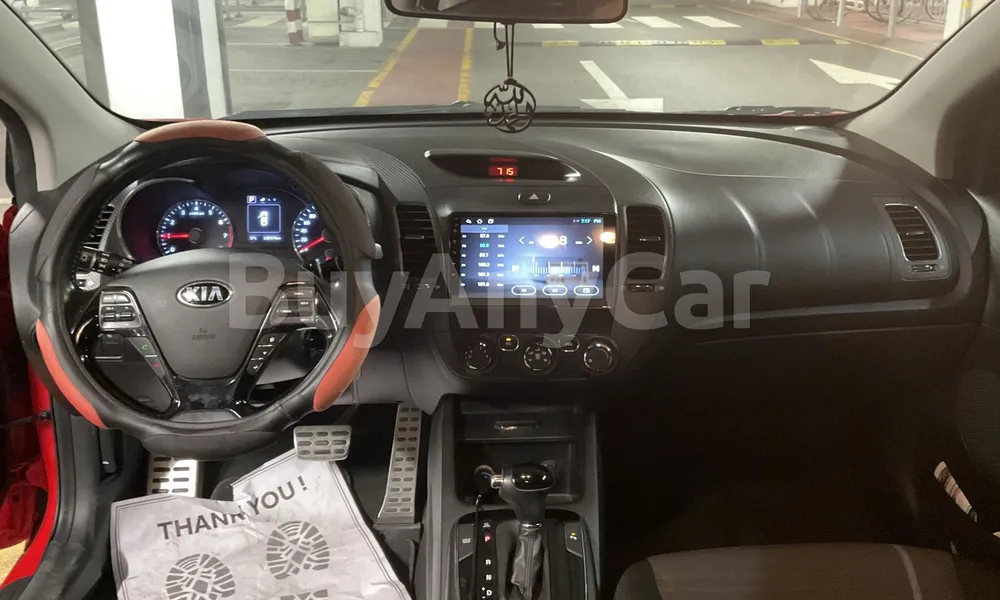 Vehicle photo 8