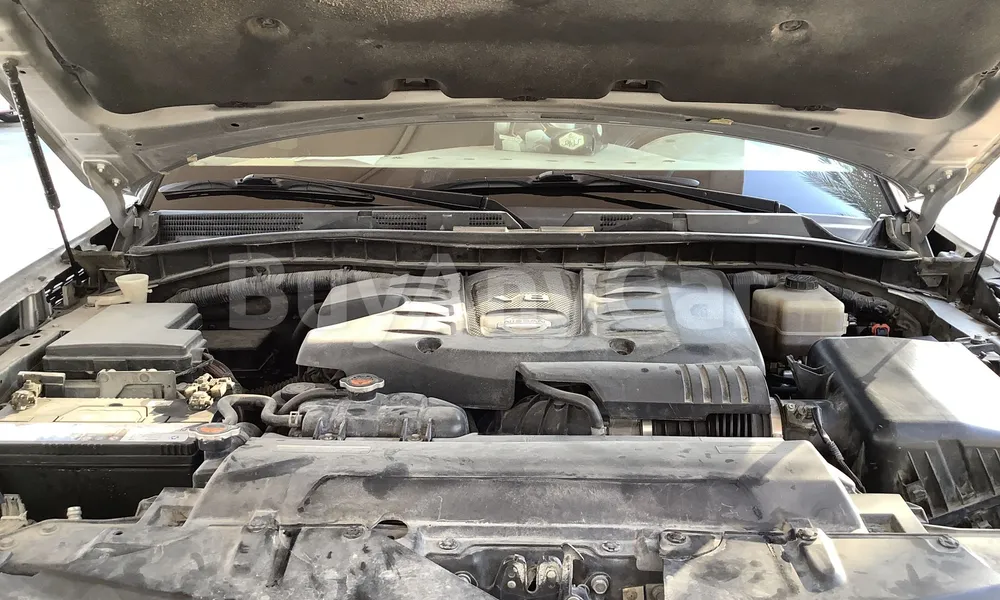 Vehicle photo 6