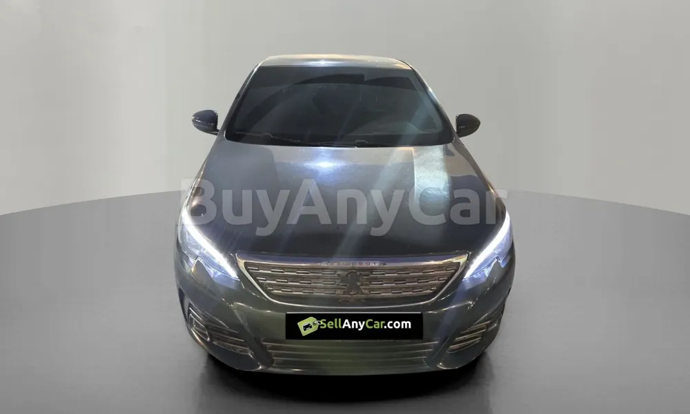 Vehicle photo 1