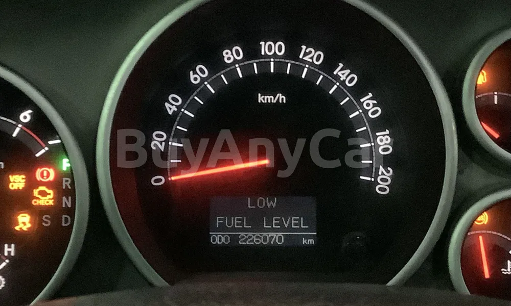 Vehicle photo 7