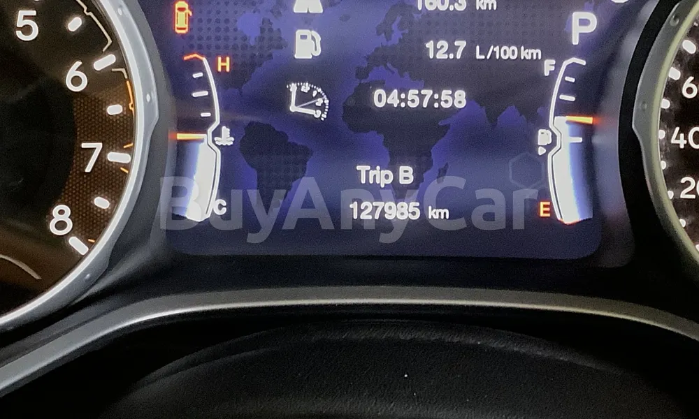 Vehicle photo 8