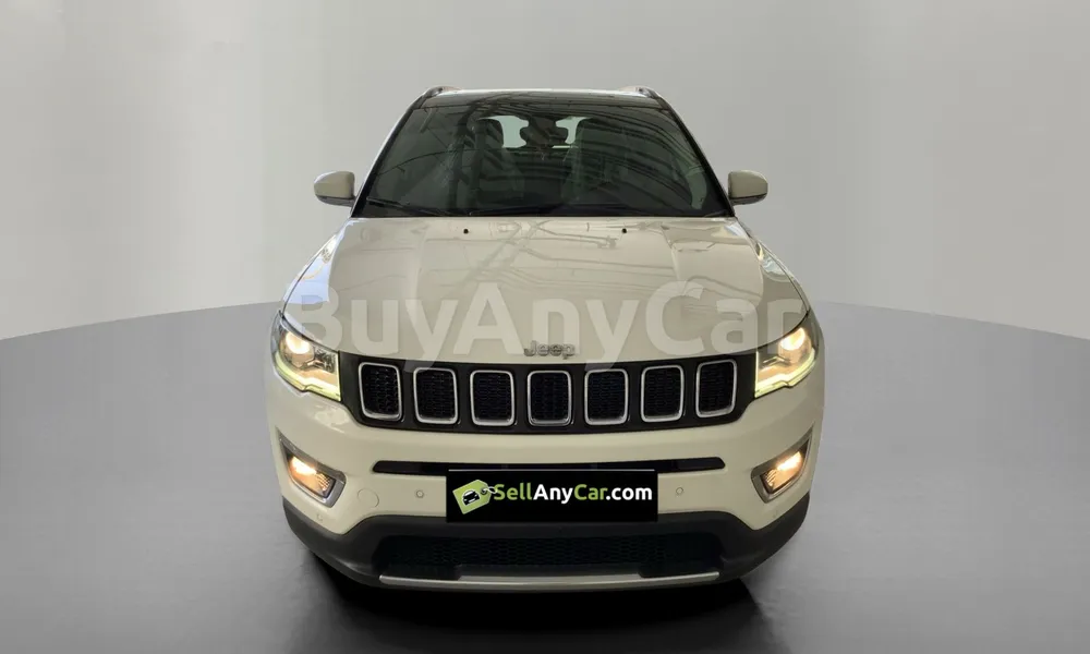 Vehicle photo 1