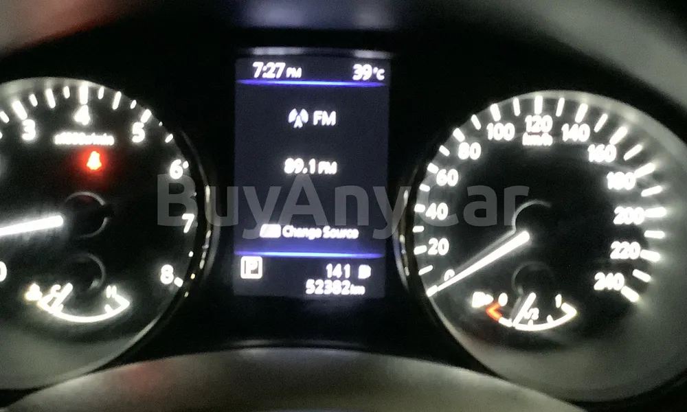 Vehicle photo 8