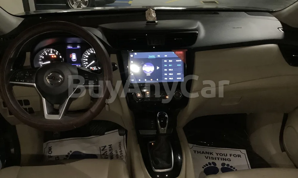 Vehicle photo 7