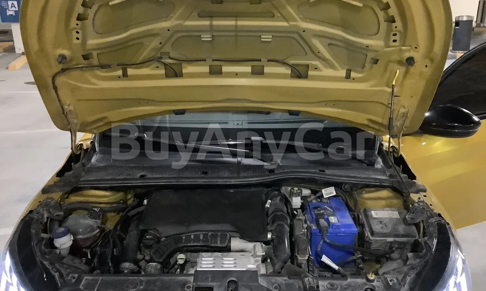 Vehicle photo 6