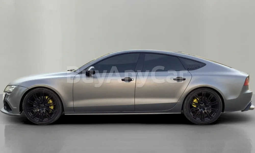 Vehicle photo 4