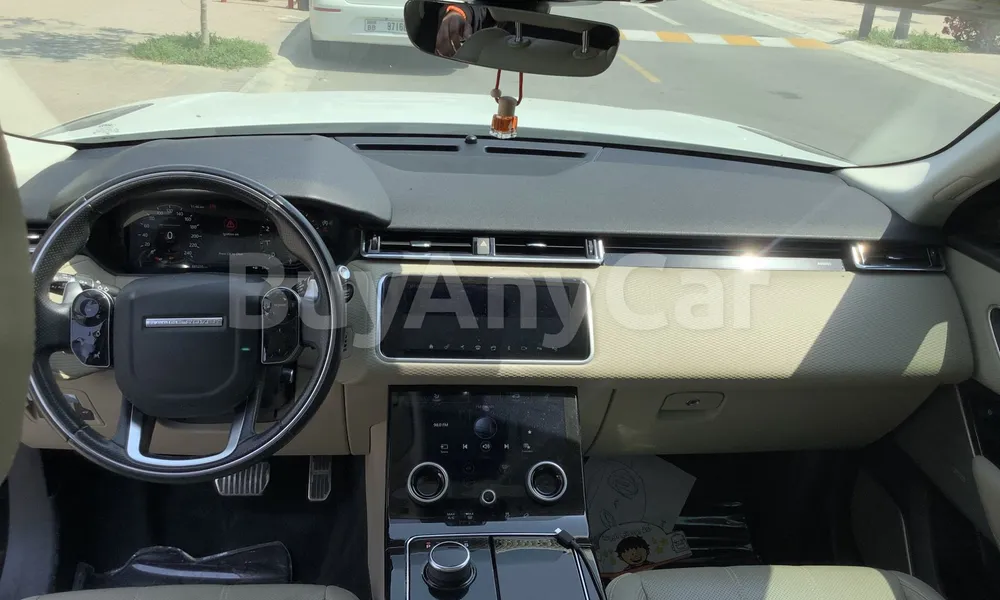 Vehicle photo 9