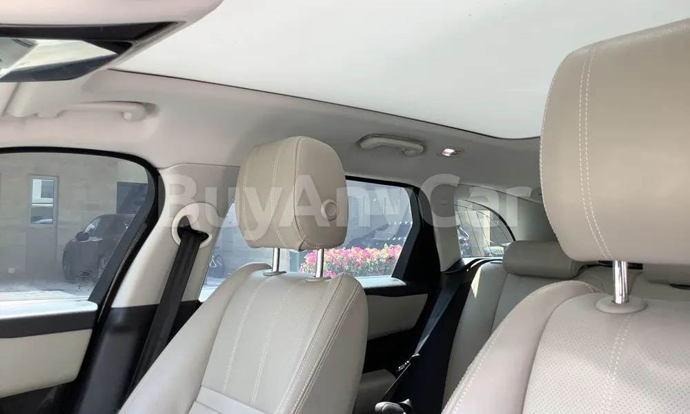 Vehicle photo 8