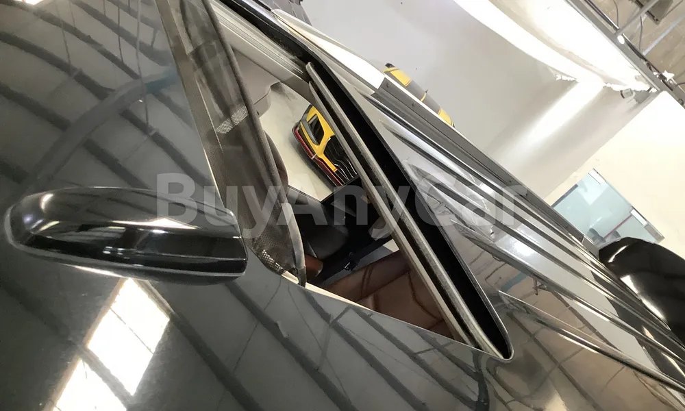 Vehicle photo 5