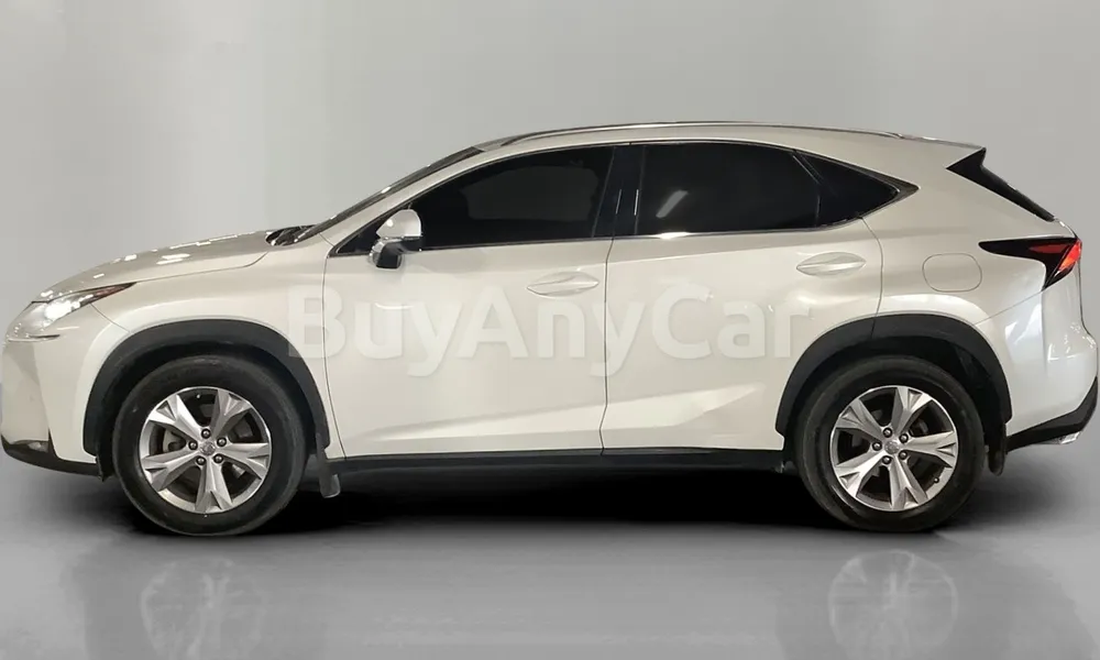 Vehicle photo 4