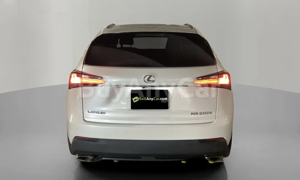 Vehicle photo 2