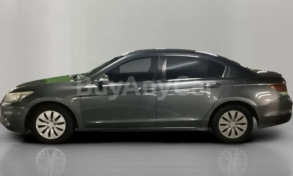 Vehicle photo 4