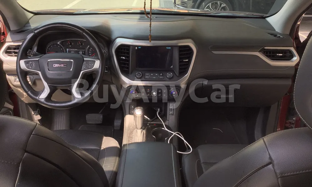 Vehicle photo 8