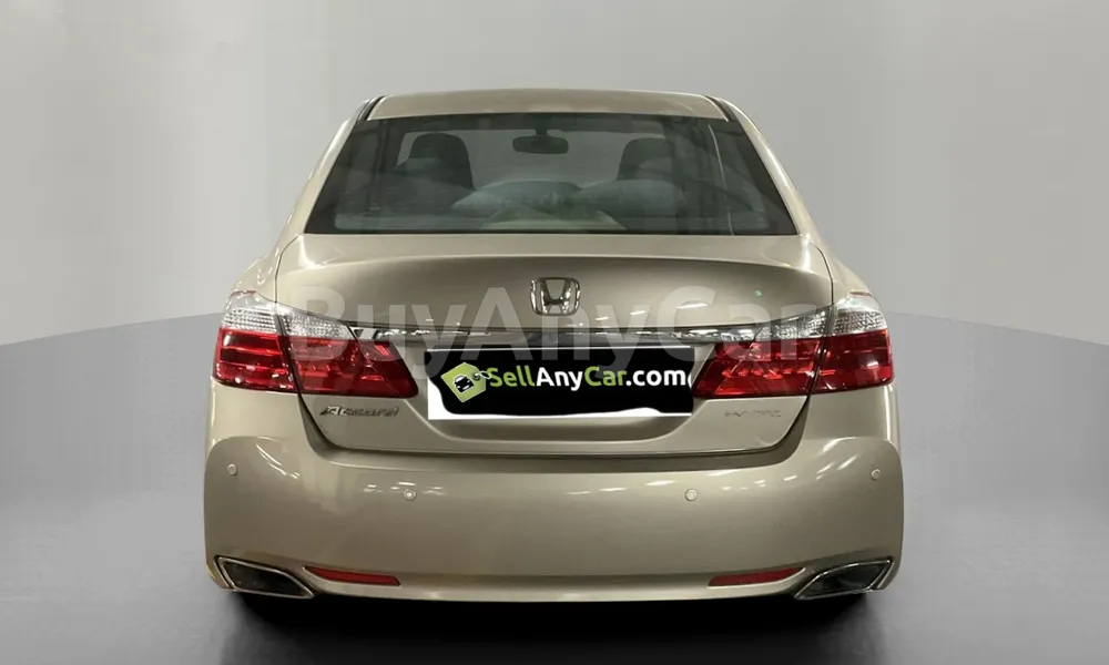Vehicle photo 2