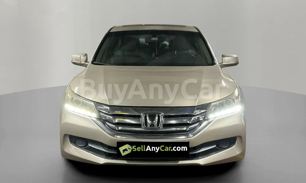 Vehicle photo 1