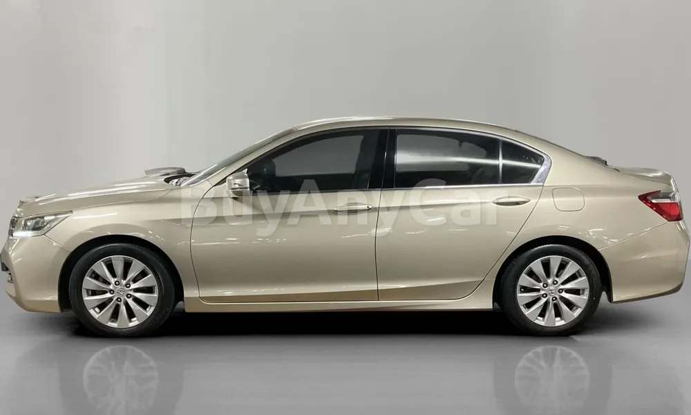 Vehicle photo 4