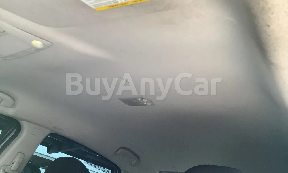 Vehicle photo 9