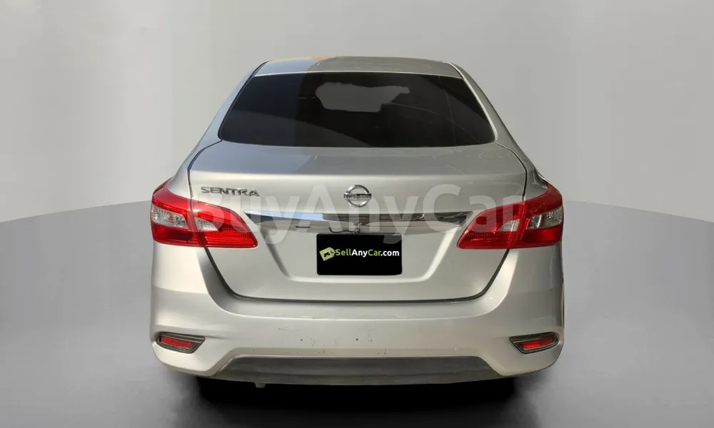 Vehicle photo 2
