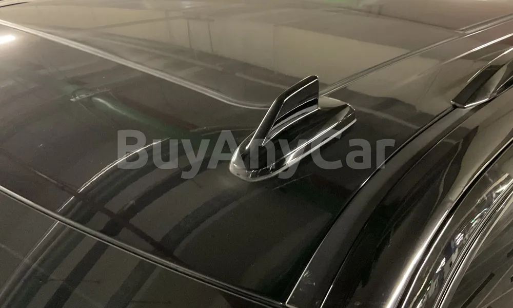 Vehicle photo 5