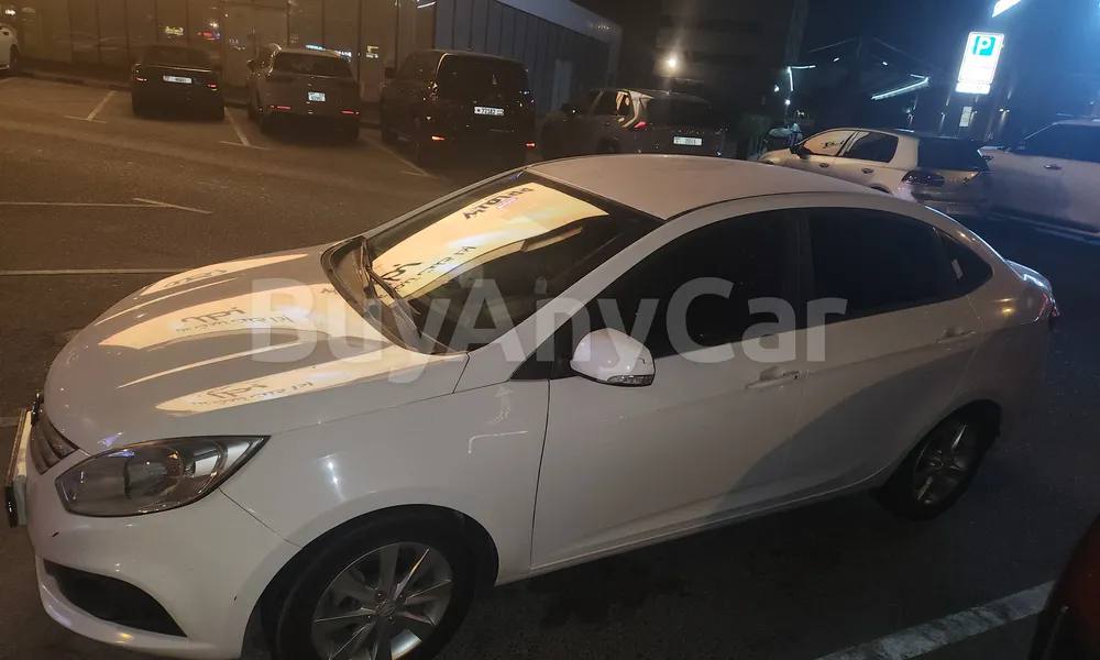 Vehicle photo 3