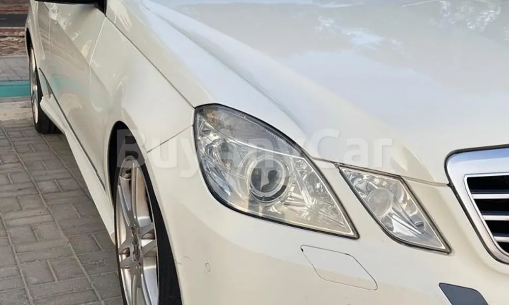 Vehicle photo 15