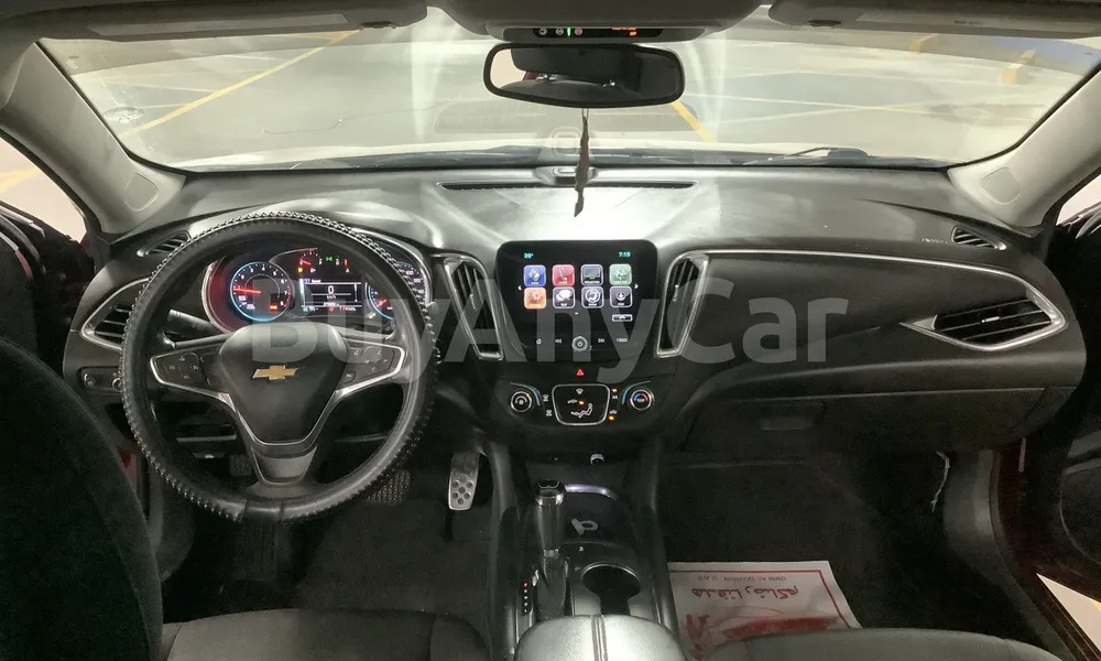 Vehicle photo 8