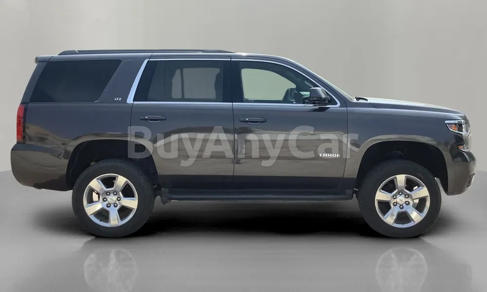 Vehicle photo 3