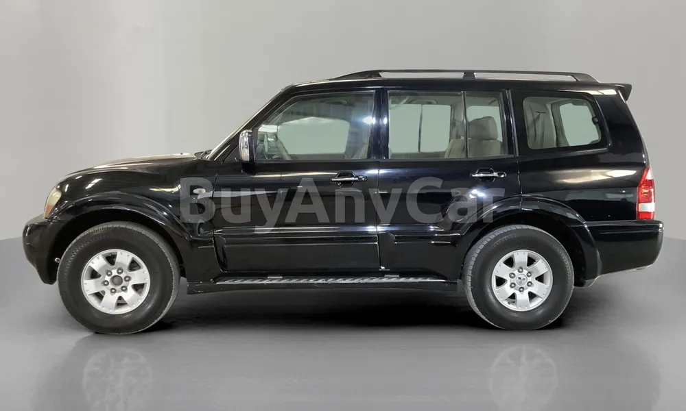 Vehicle photo 4