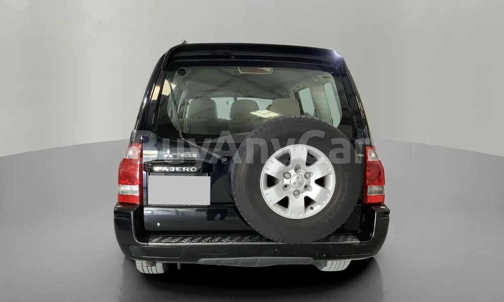 Vehicle photo 2