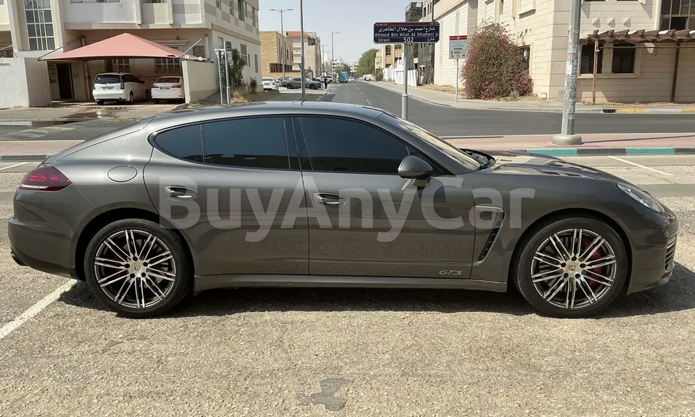 Vehicle photo 6