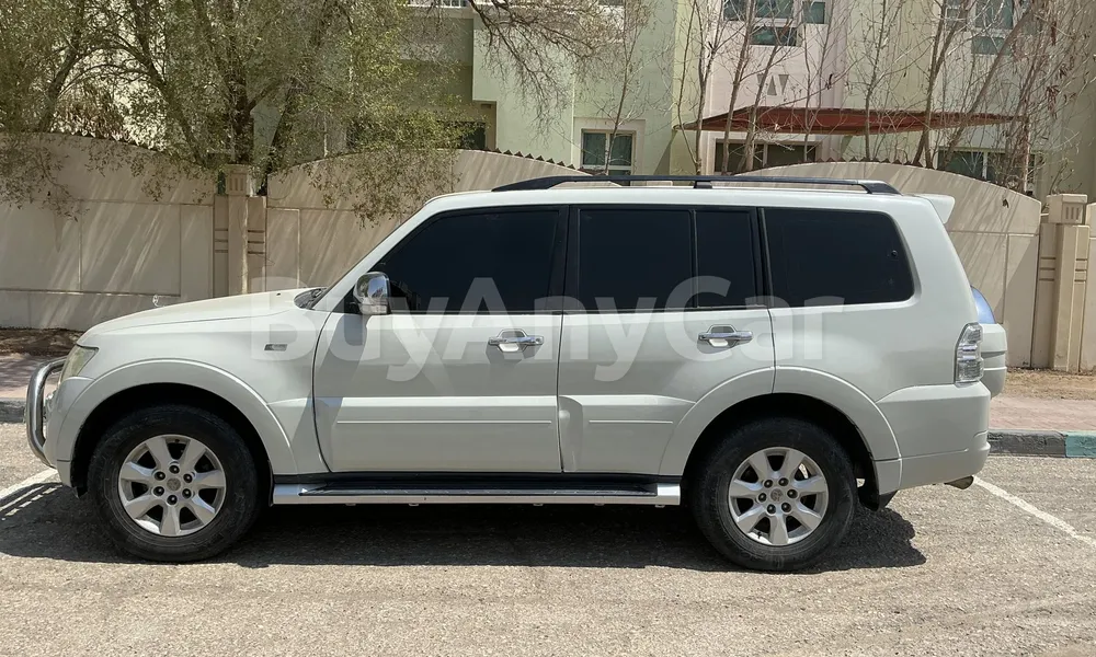 Vehicle photo 4