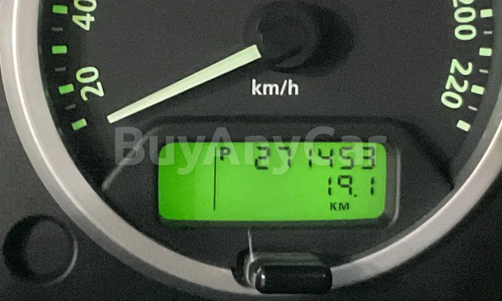 Vehicle photo 7