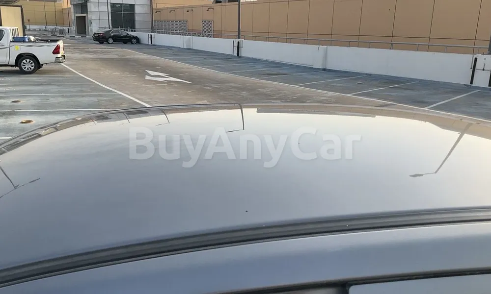 Vehicle photo 5