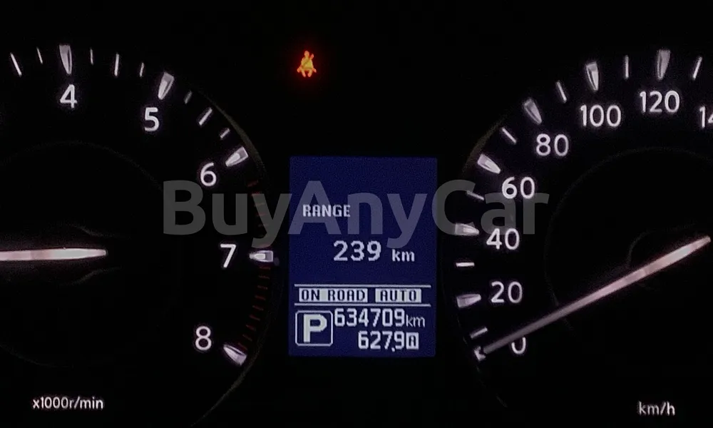 Vehicle photo 7
